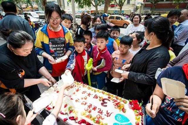 爸爸奶吧三周年｜所有的幸运 都是坚持得来 为母亲送上暖心祝福