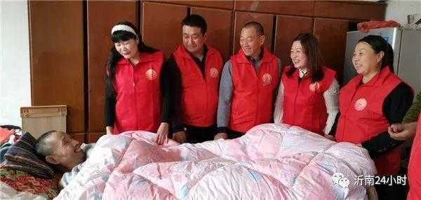 沂南大爱沂蒙志愿服务队为残疾困难群众送温暖