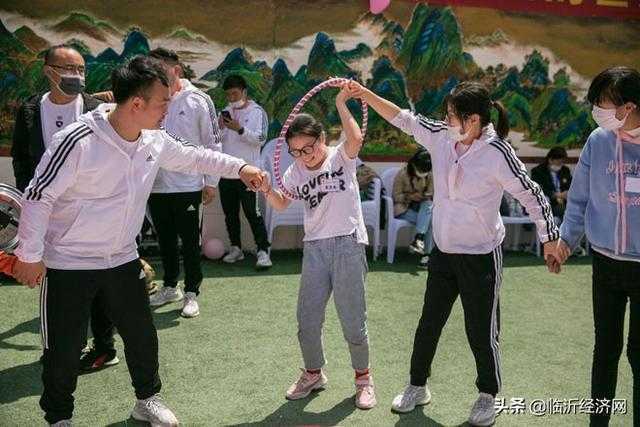 临沂E88爱心服务团“立少年志，强中国梦”大型公益活动启动
